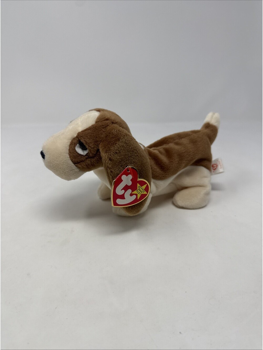 Ty Beanie Babies Tracker Basset Hound Plush w/ Heart Tag, Retired Vintage 1997